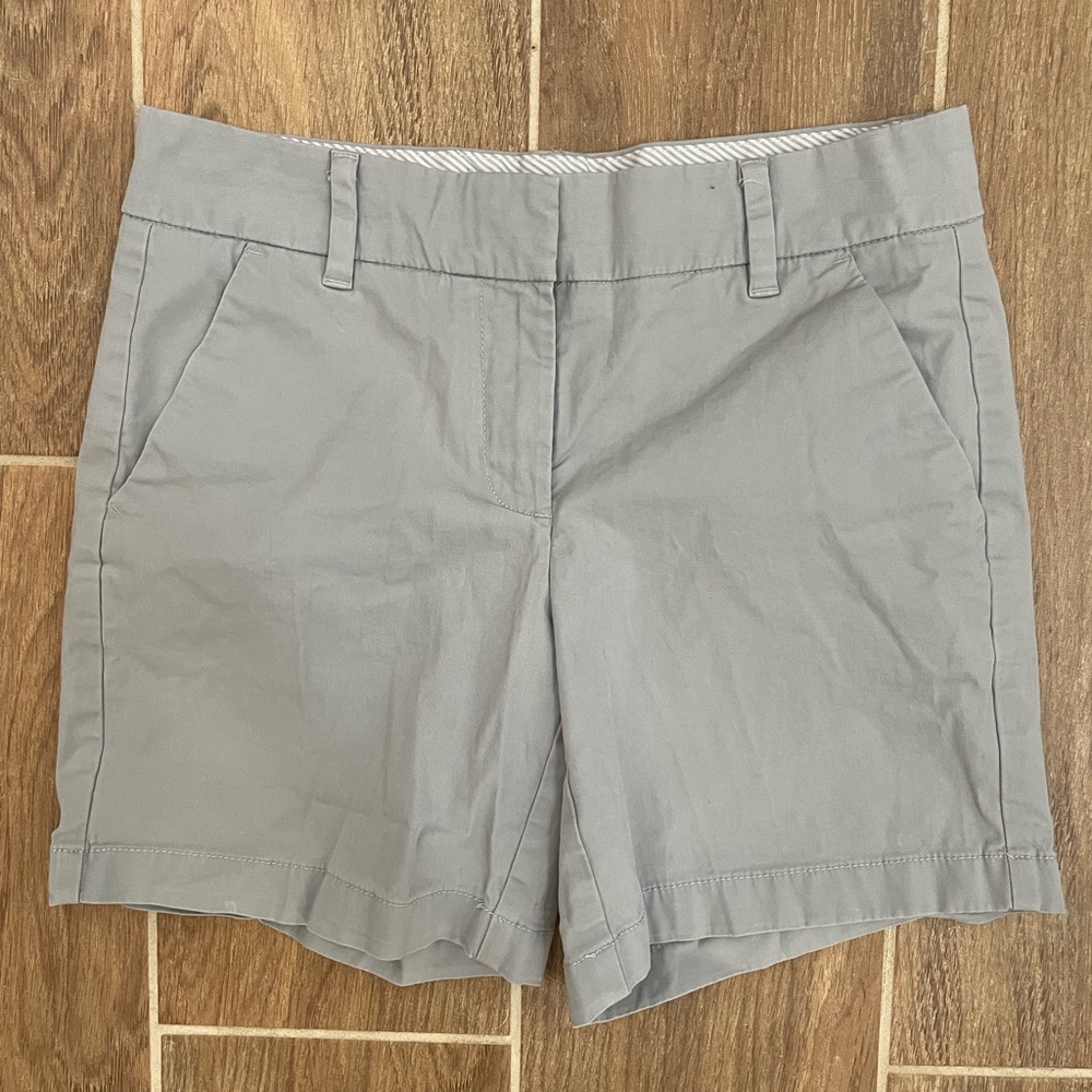 Tommy Hilfiger Light Gray Women's Shorts 6in Inseam